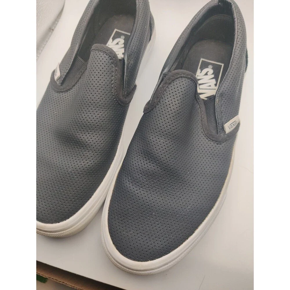 VANS Off The Wall Womens Leather Loafers Size 7 Black and White
